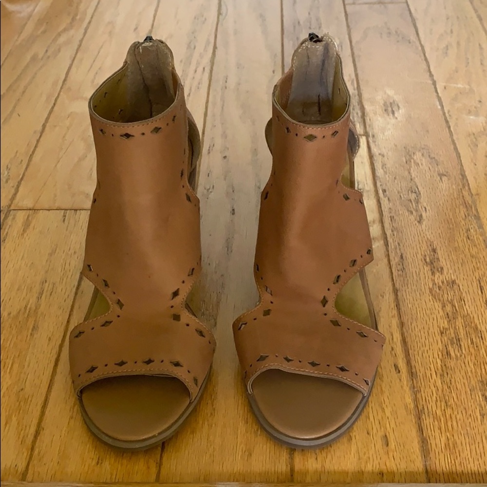 Lucky Brand Sandals